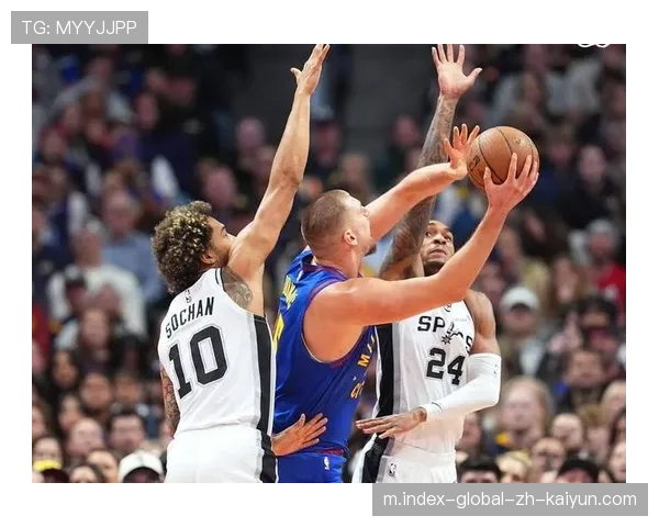 马刺团队篮球哲学极致展现 八人场均得分上双助攻数领跑 马刺团队篮球哲学极致展现 八人场均得分上双助攻数领跑